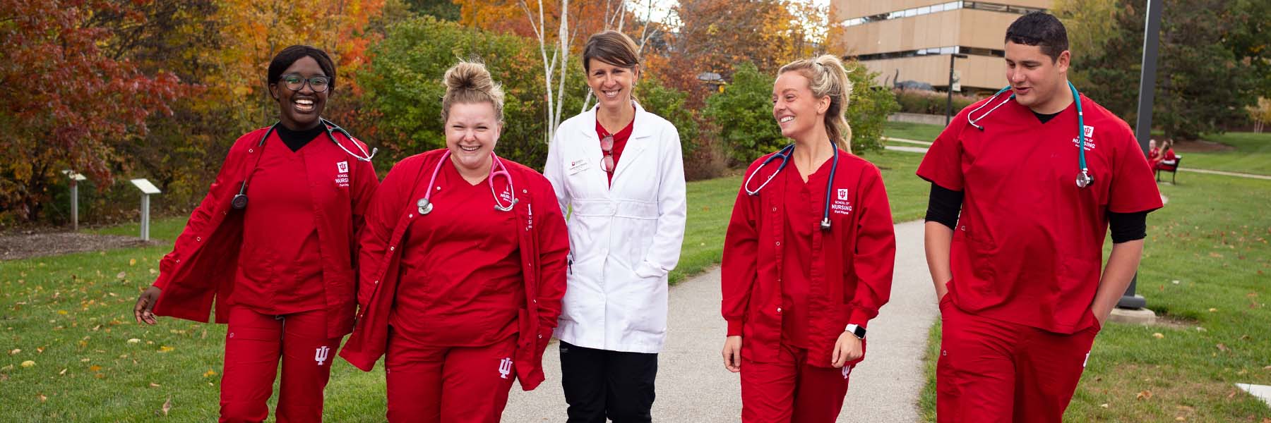 Group of nursing students and faculty